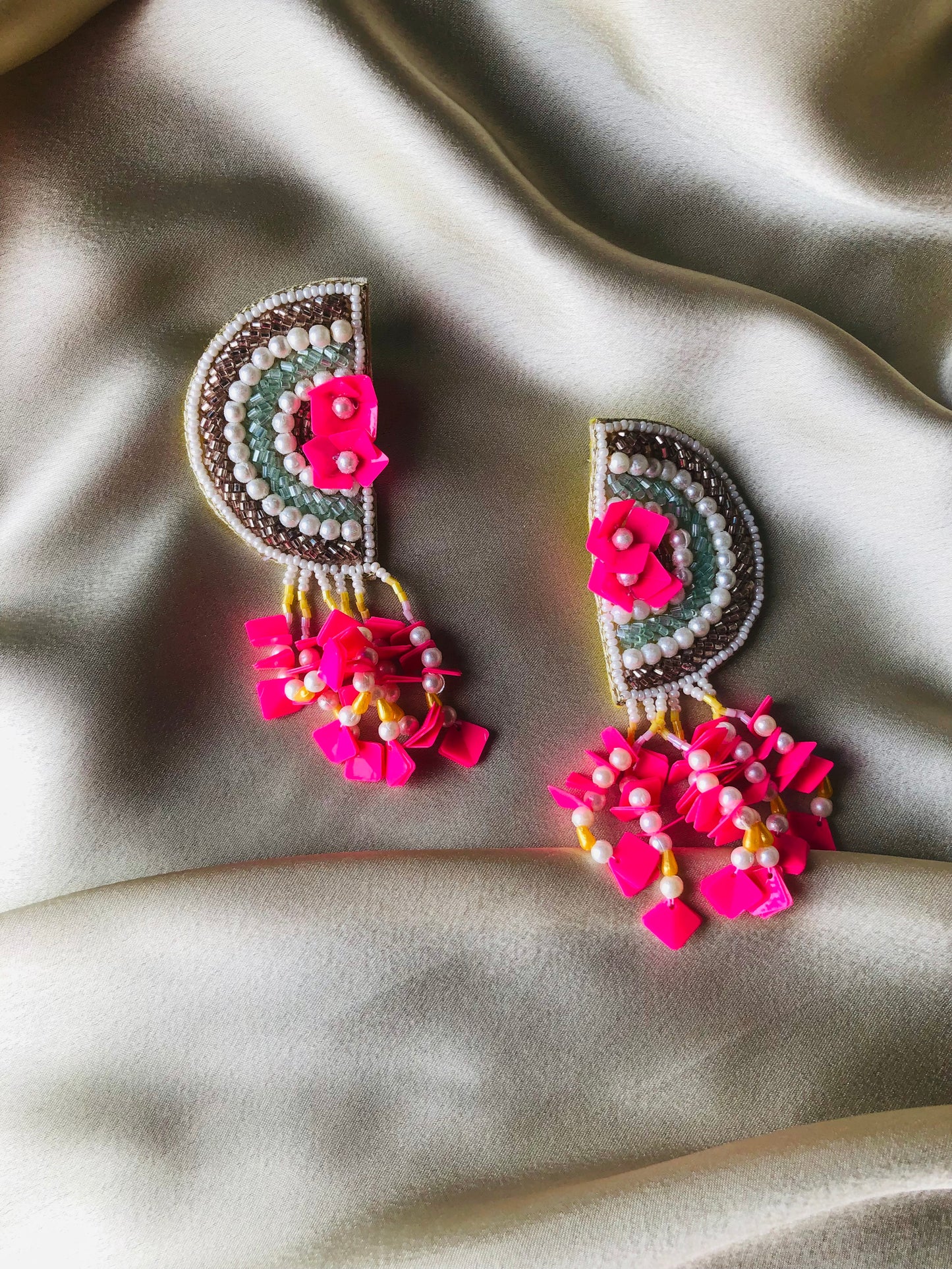 Rang Leheriya Beaded Jhumka Loops