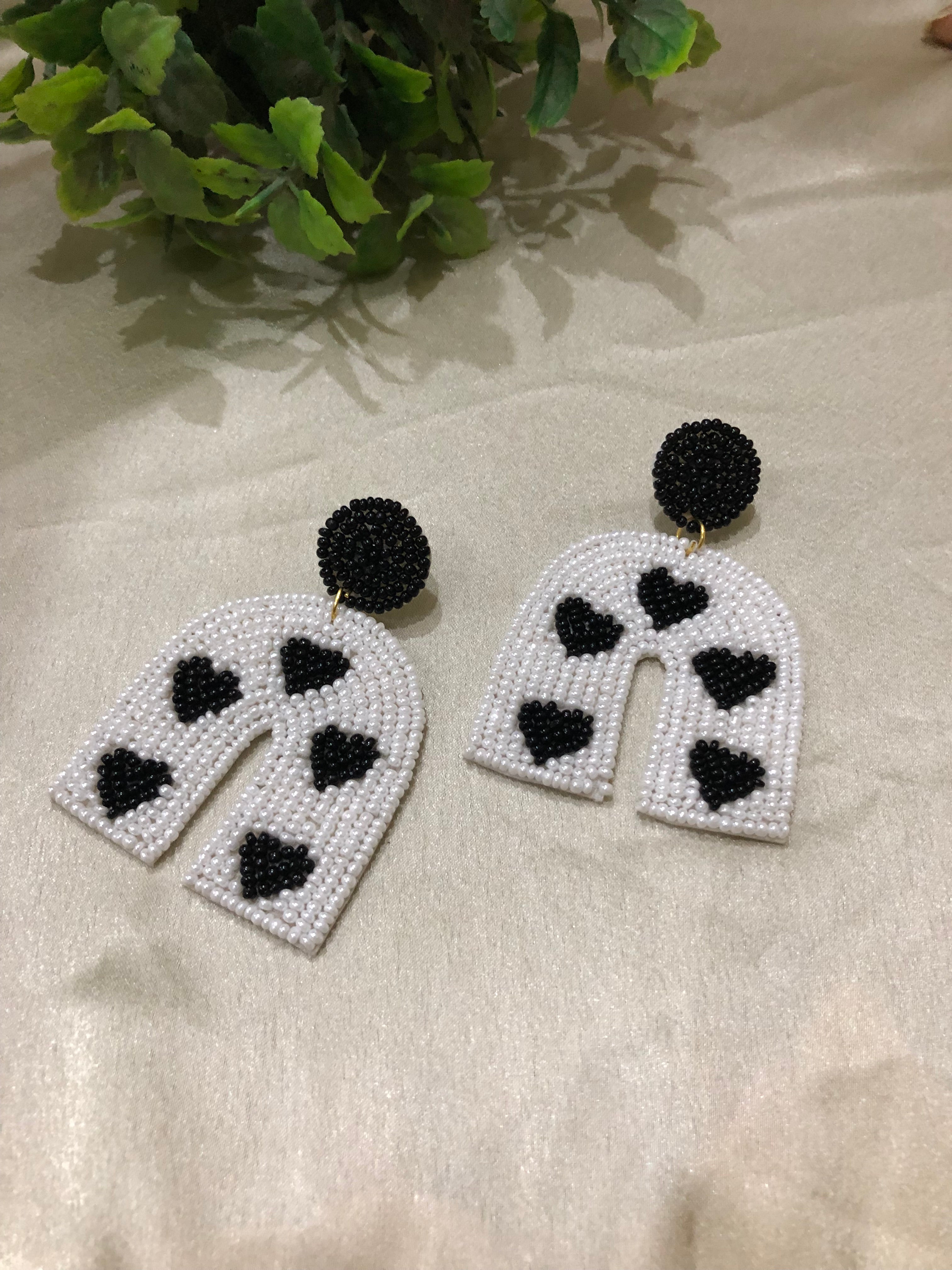 Trendy Handmade Monochrome Earrings – ManmohakQala